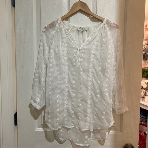 Olive & Oak White Sheer Embroidered Blouse White Sheer Top Summer Small - Picture 2 of 5